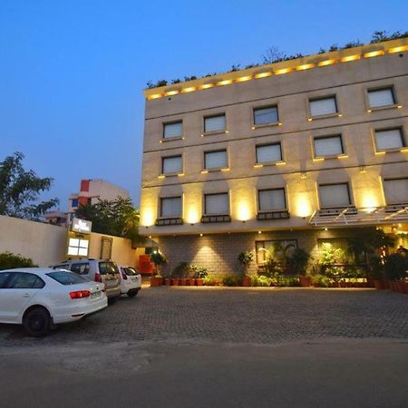 Hotel De Nada-A Luxury Stay Τζαϊπούρ Εξωτερικό φωτογραφία